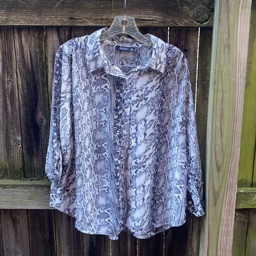 ANA sheer blouse sz. Petite XL